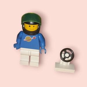 LEGO Space Classic Spaceman Blue with Air Tanks minifigure